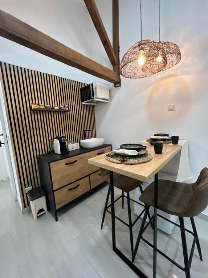 Herencia Suites Chic Cozy מראה חיצוני תמונה