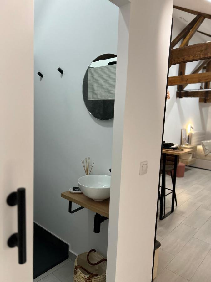 Herencia Suites Chic Cozy מראה חיצוני תמונה