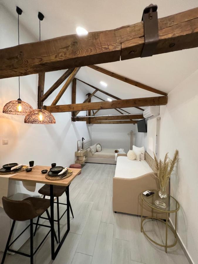 Herencia Suites Chic Cozy מראה חיצוני תמונה