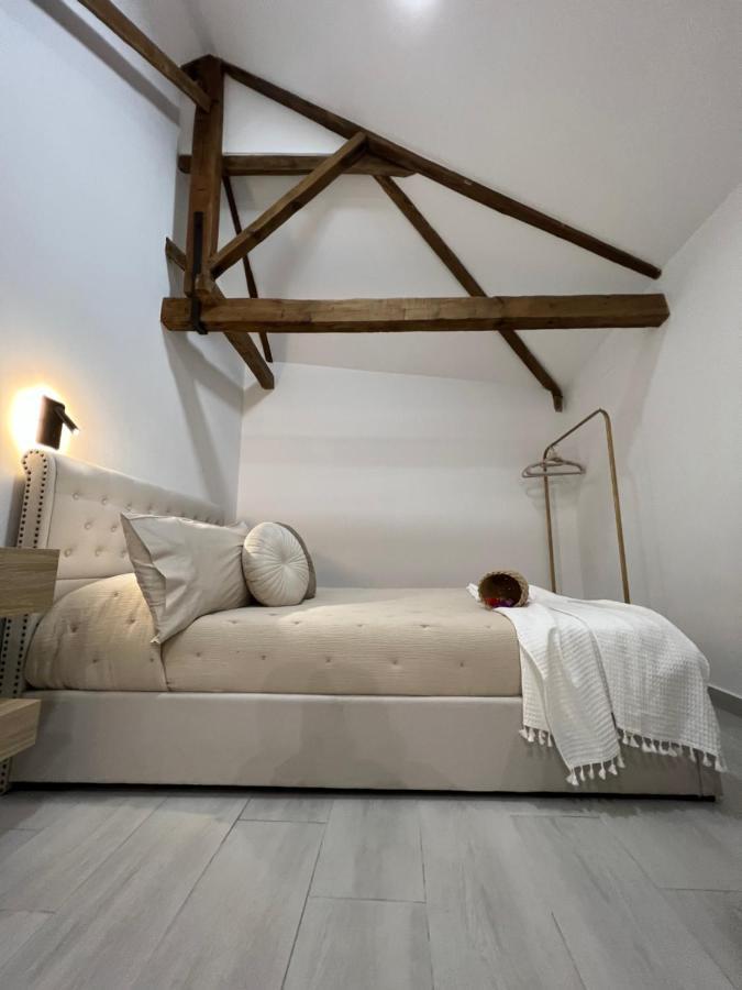 Herencia Suites Chic Cozy מראה חיצוני תמונה