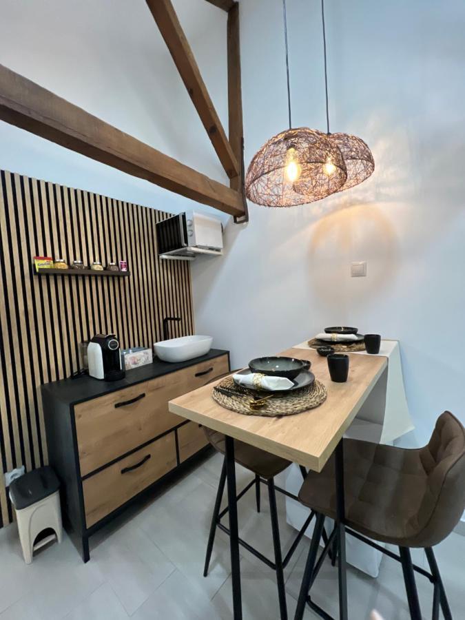 Herencia Suites Chic Cozy מראה חיצוני תמונה